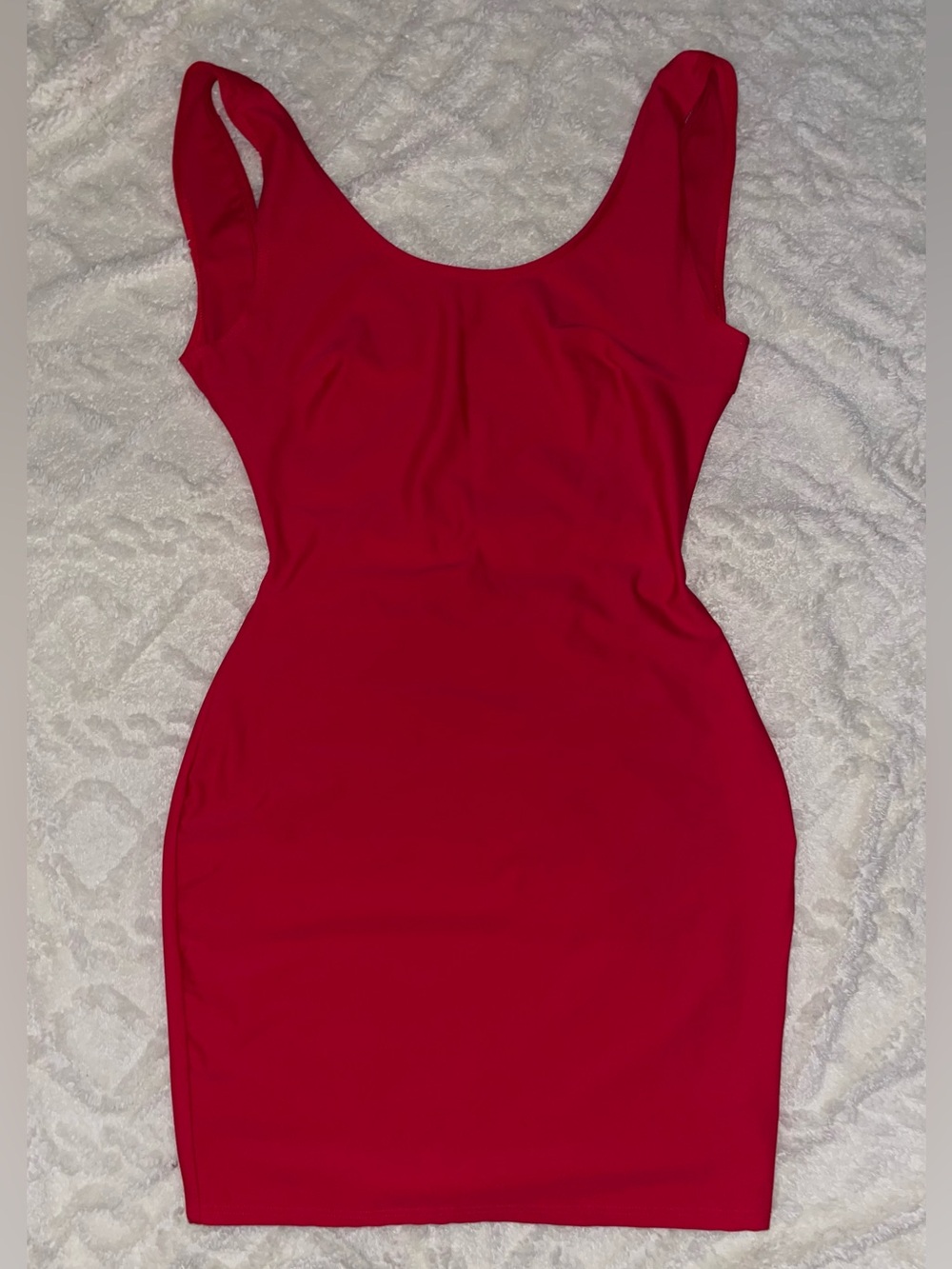 Fashion Nova Women’s Red Bodycon Dress - Sleek Sleeveless Style